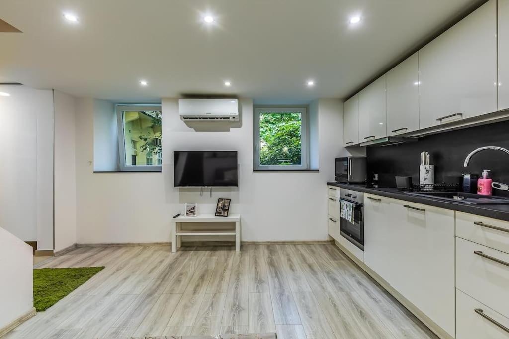 Venus Apartments - Broadway II บูดาเปสต์ ภายนอก รูปภาพ